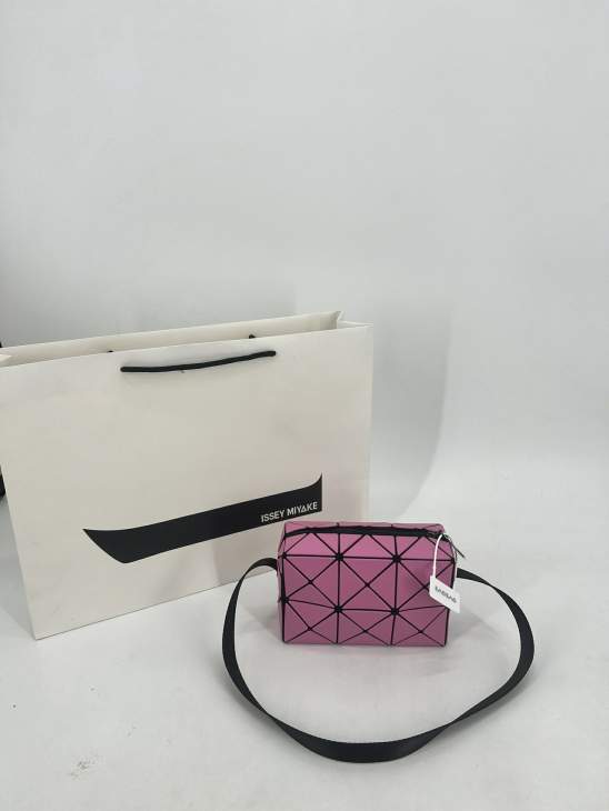 Picture of Issey Miyake Handbags _SKUfw130084383fw